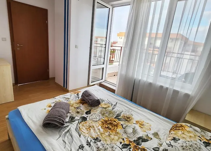 Apartment Stunning View Ravda