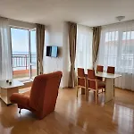 Apartment Stunning View