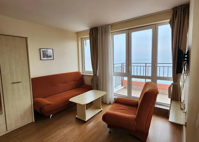 Stunning View 아파트 라브다